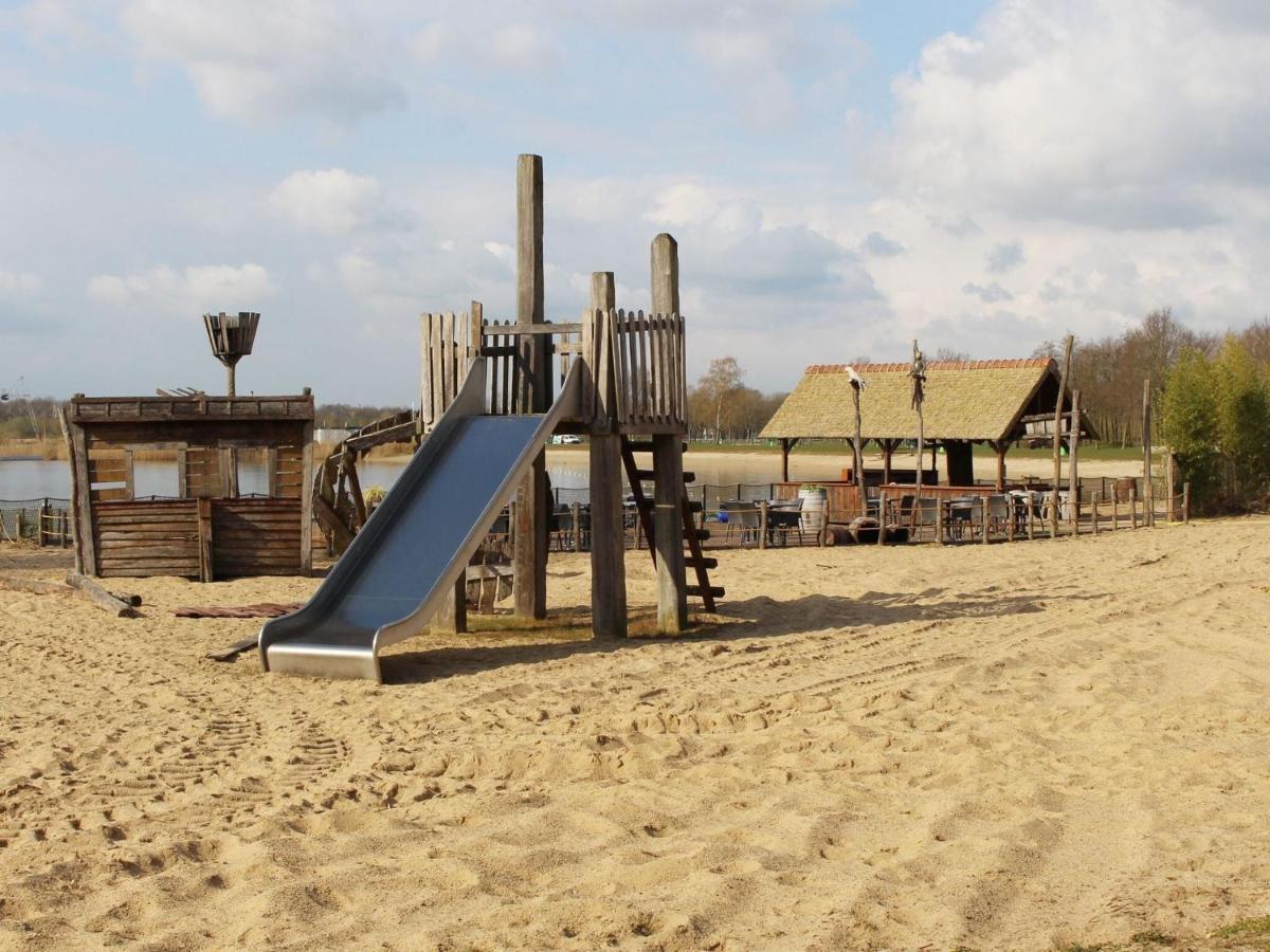 Beautiful Beach Hut In Voorthuizen With Wellness Buitenkant foto